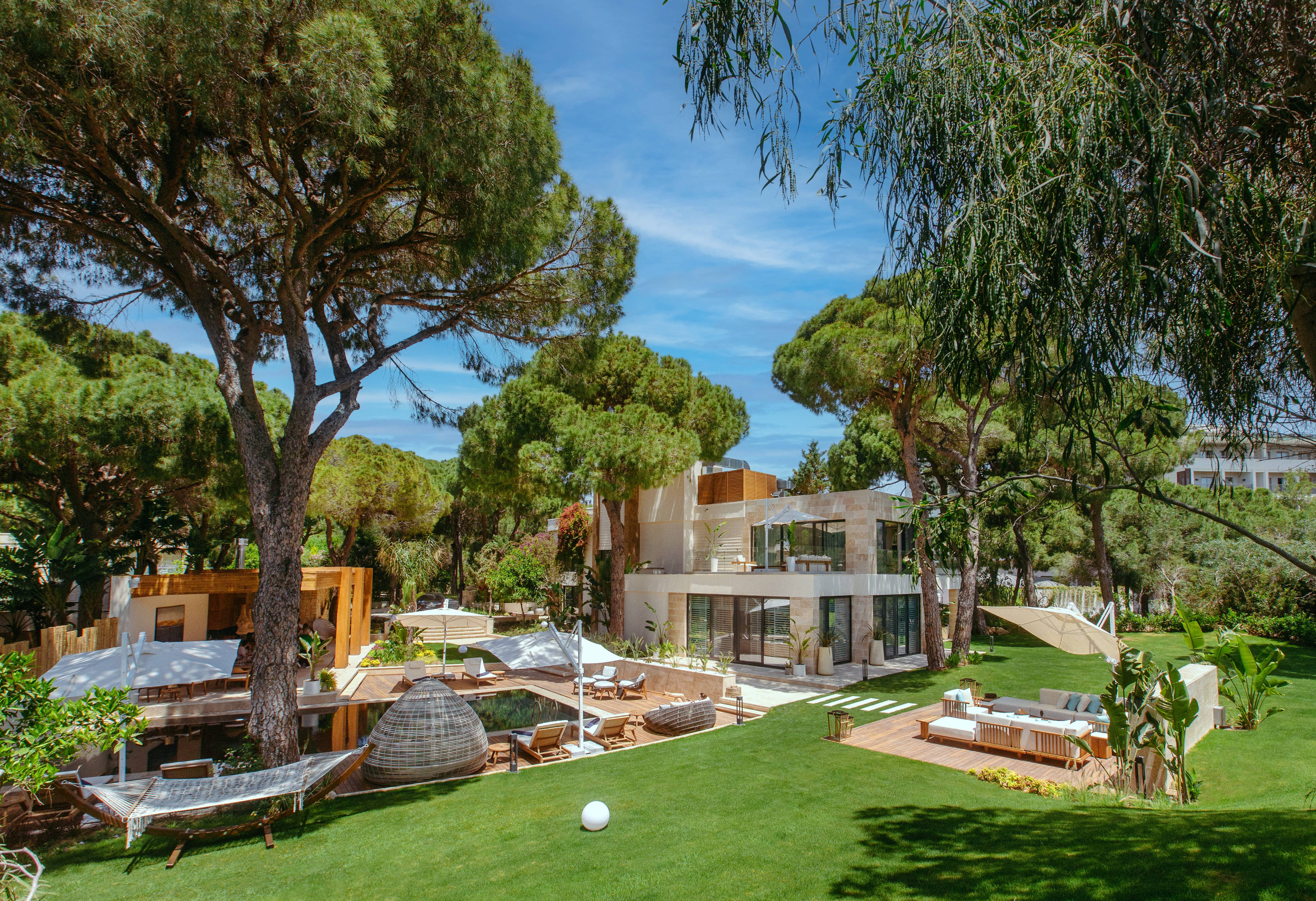 Helen Residence