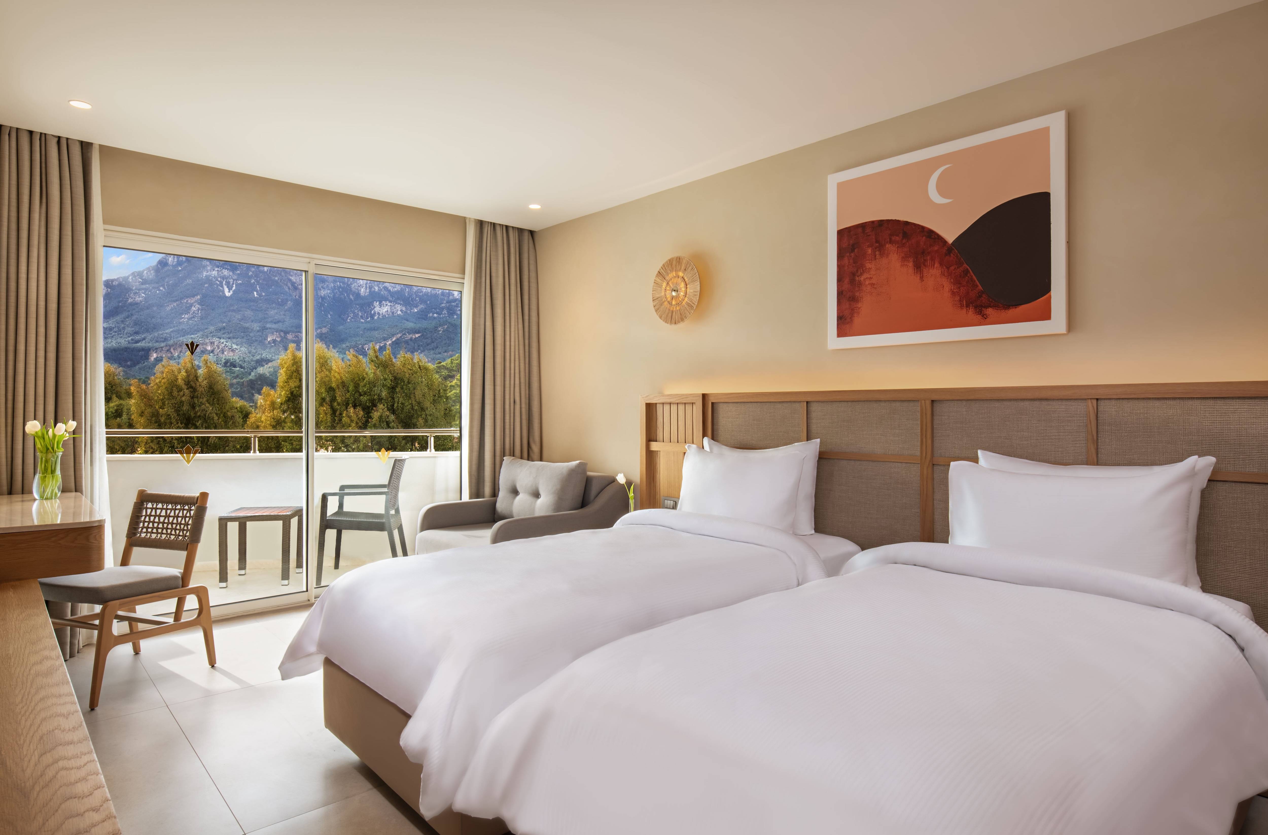 Deluxe Family Suite Garden View