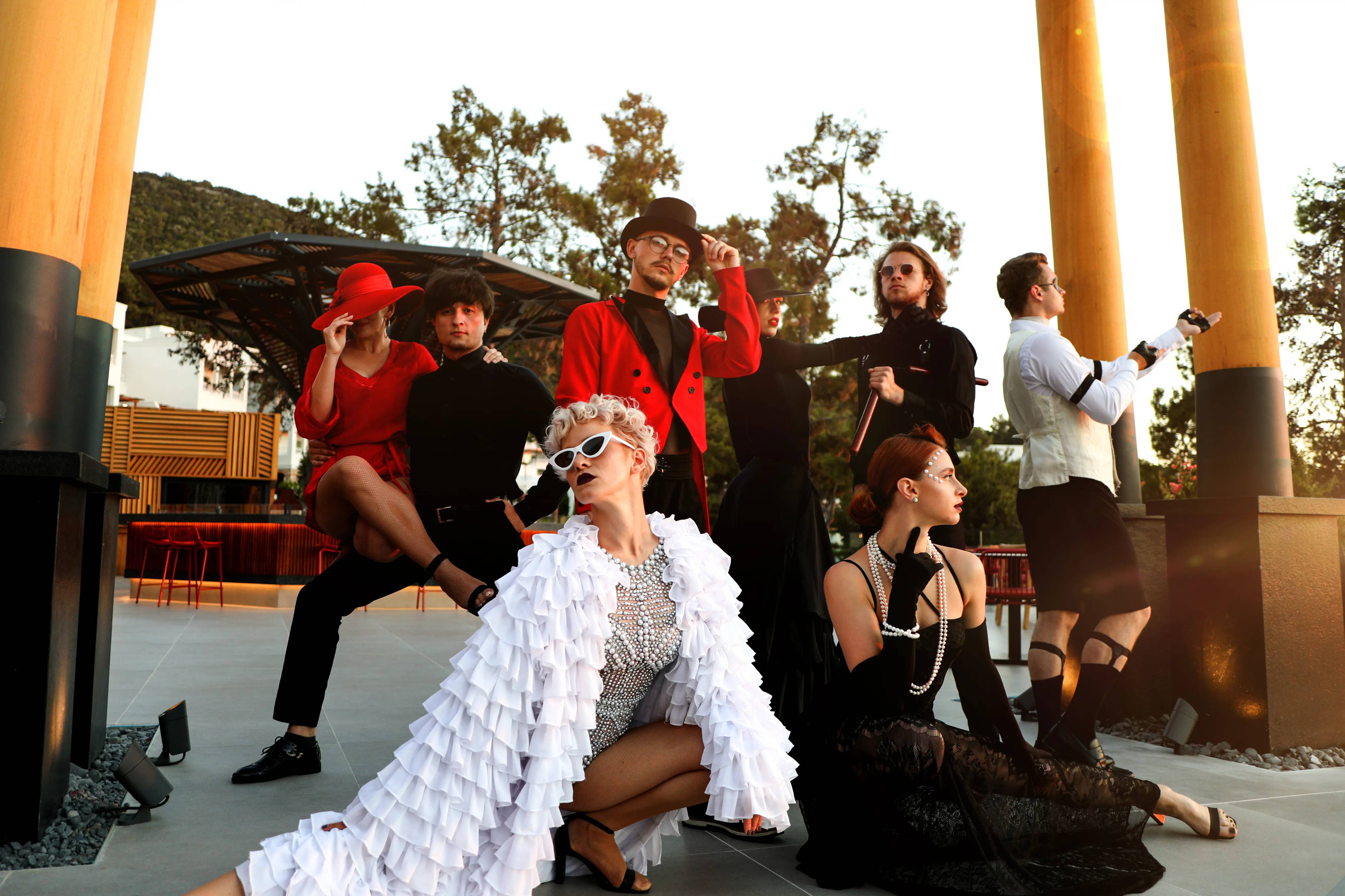 Lively Entertainment