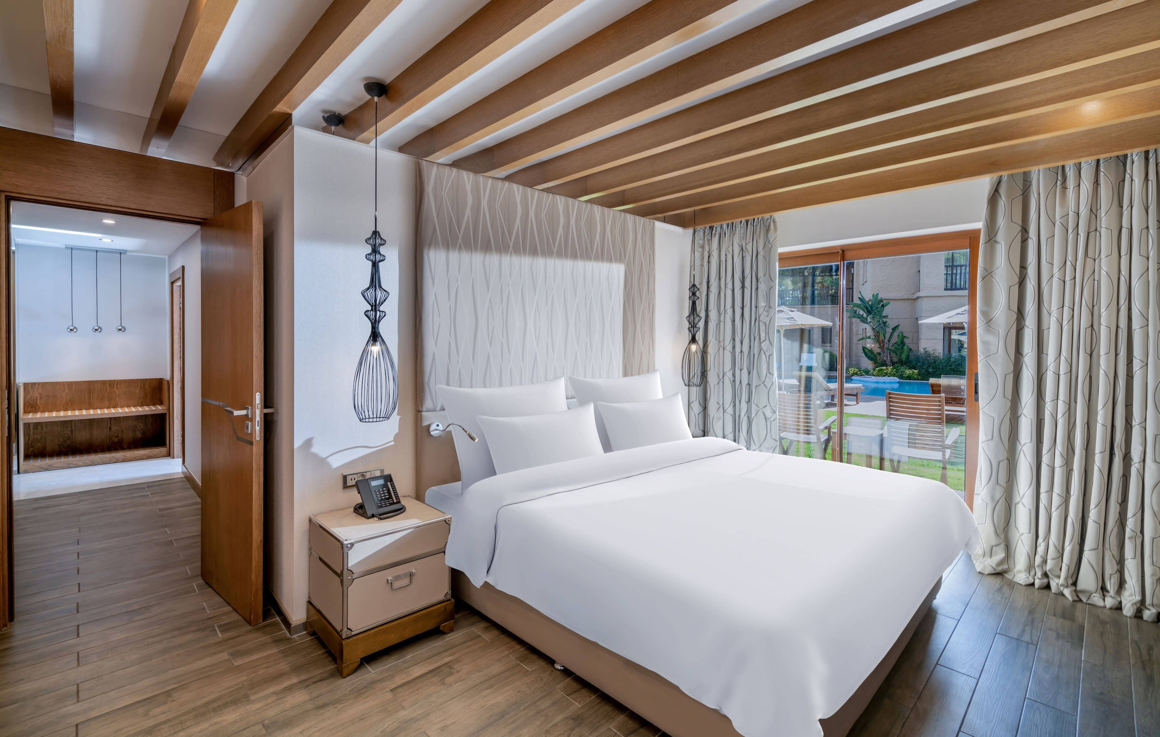 Legendary Suite Garden View