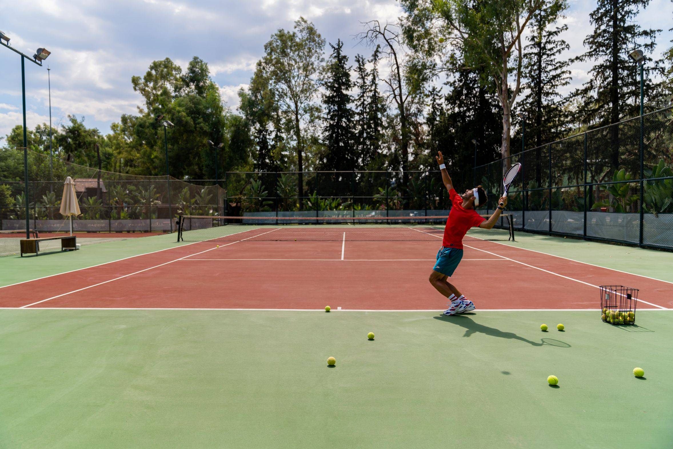 Exclusive Sports Club