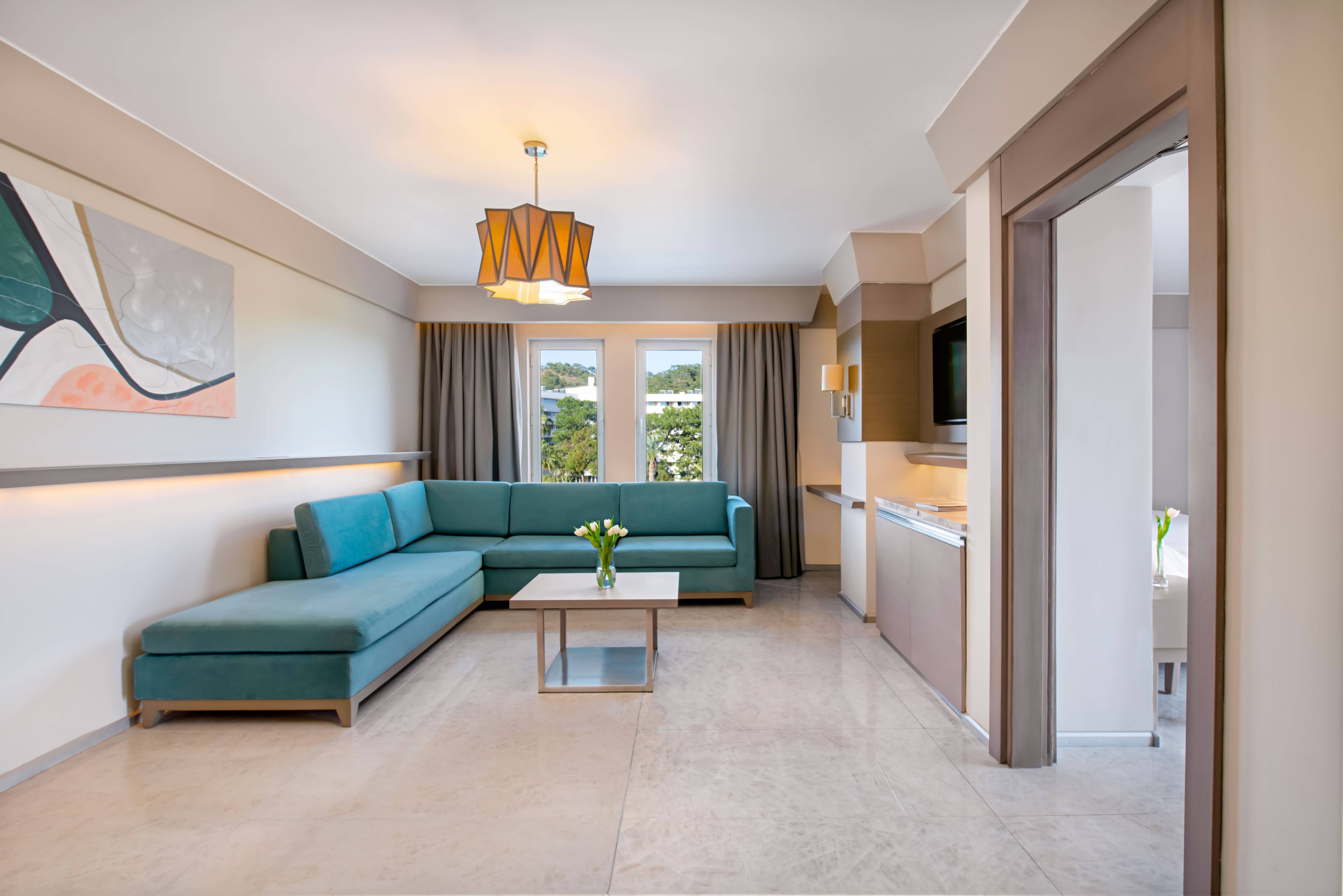 Deluxe Suite