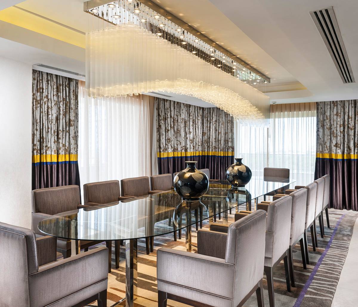 Royal Premium Suite