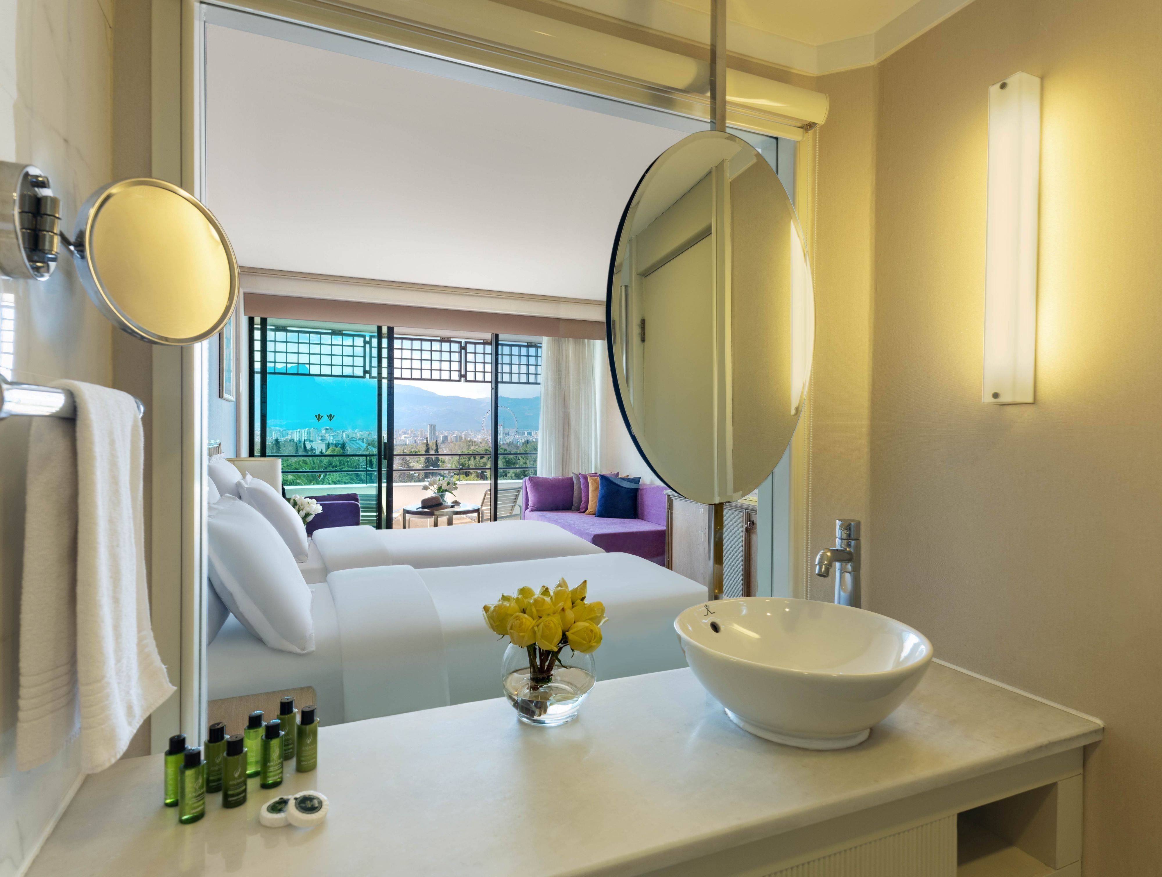 Udoban krevet s pogledom na more za jednu osobu