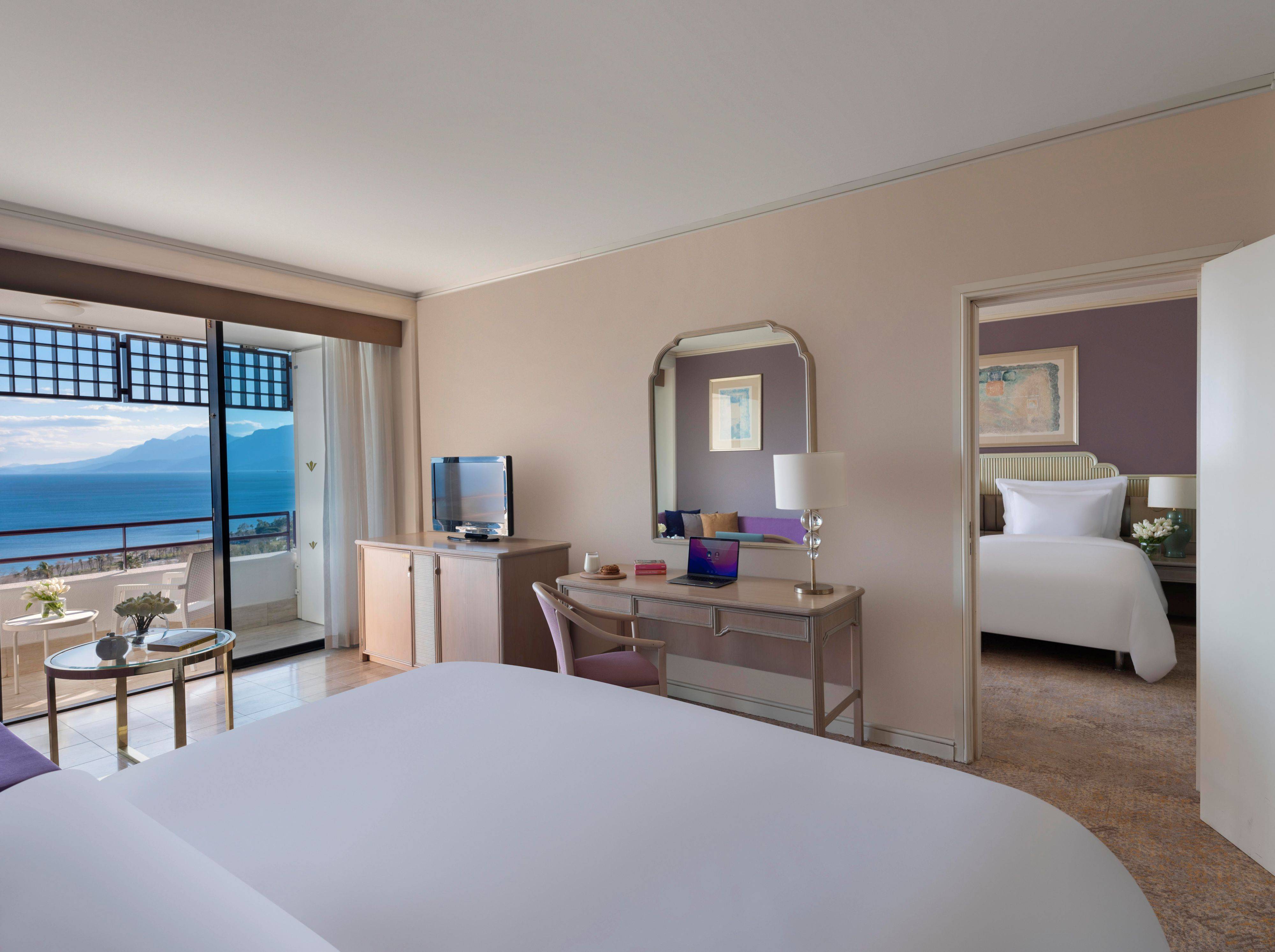Connection Room With Sea View