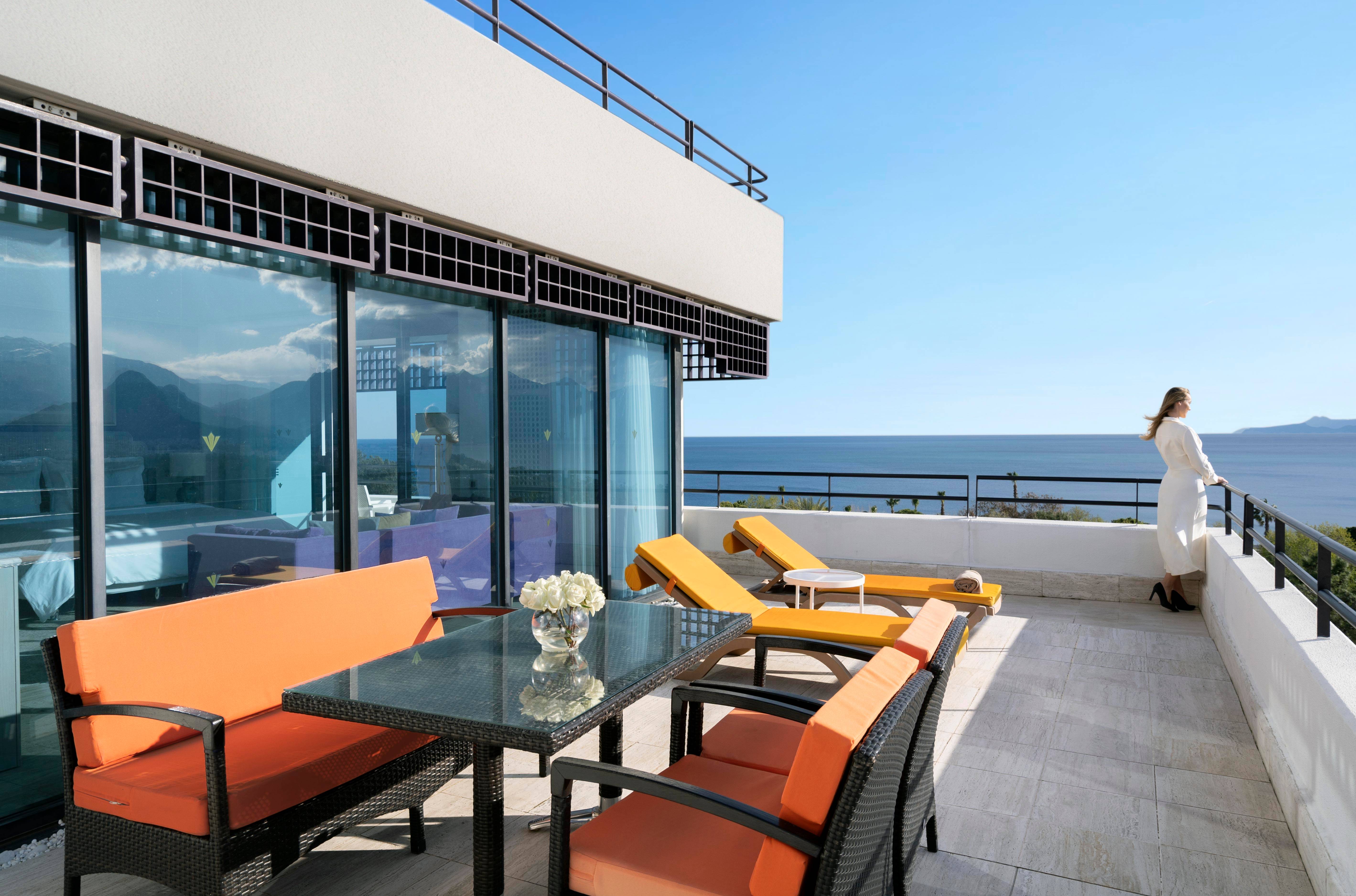 Deluxe apartman s terasom i pogledom na more