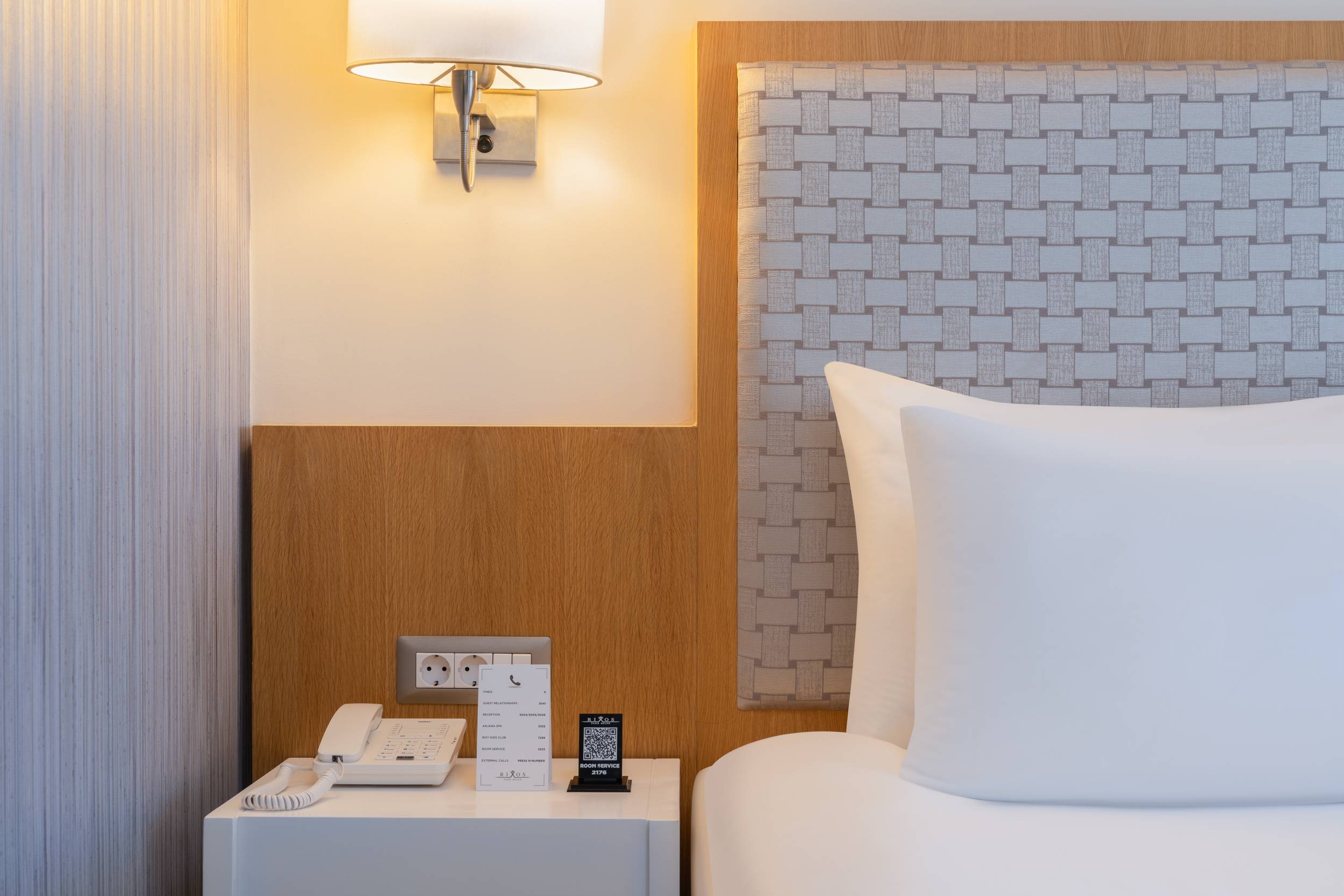 Standardna velika soba s pogledom na vrt, francuskim balkonom