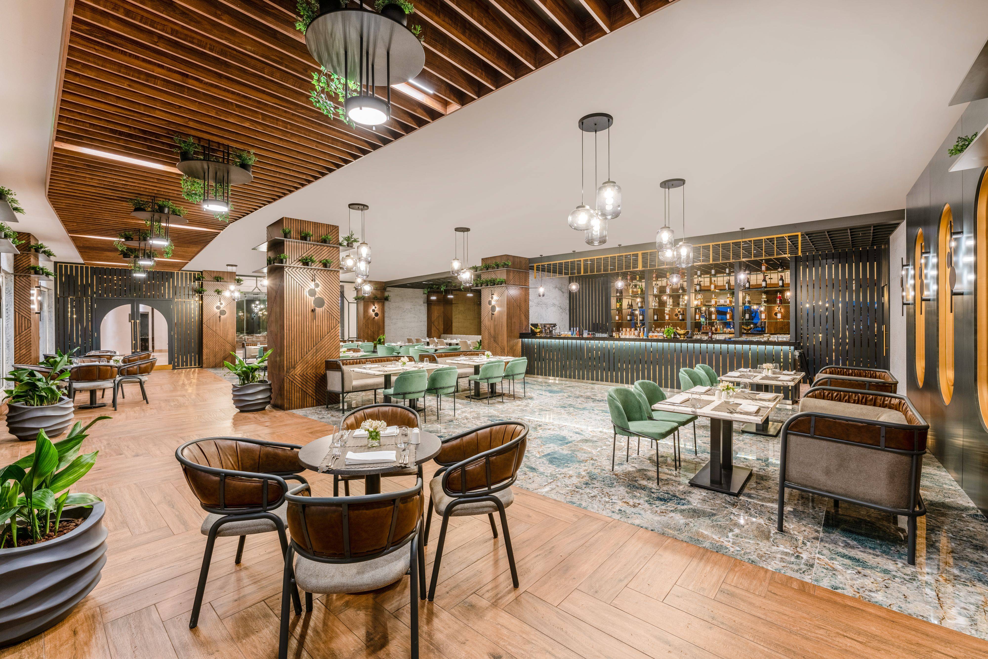 Адамдар мейрамханасы