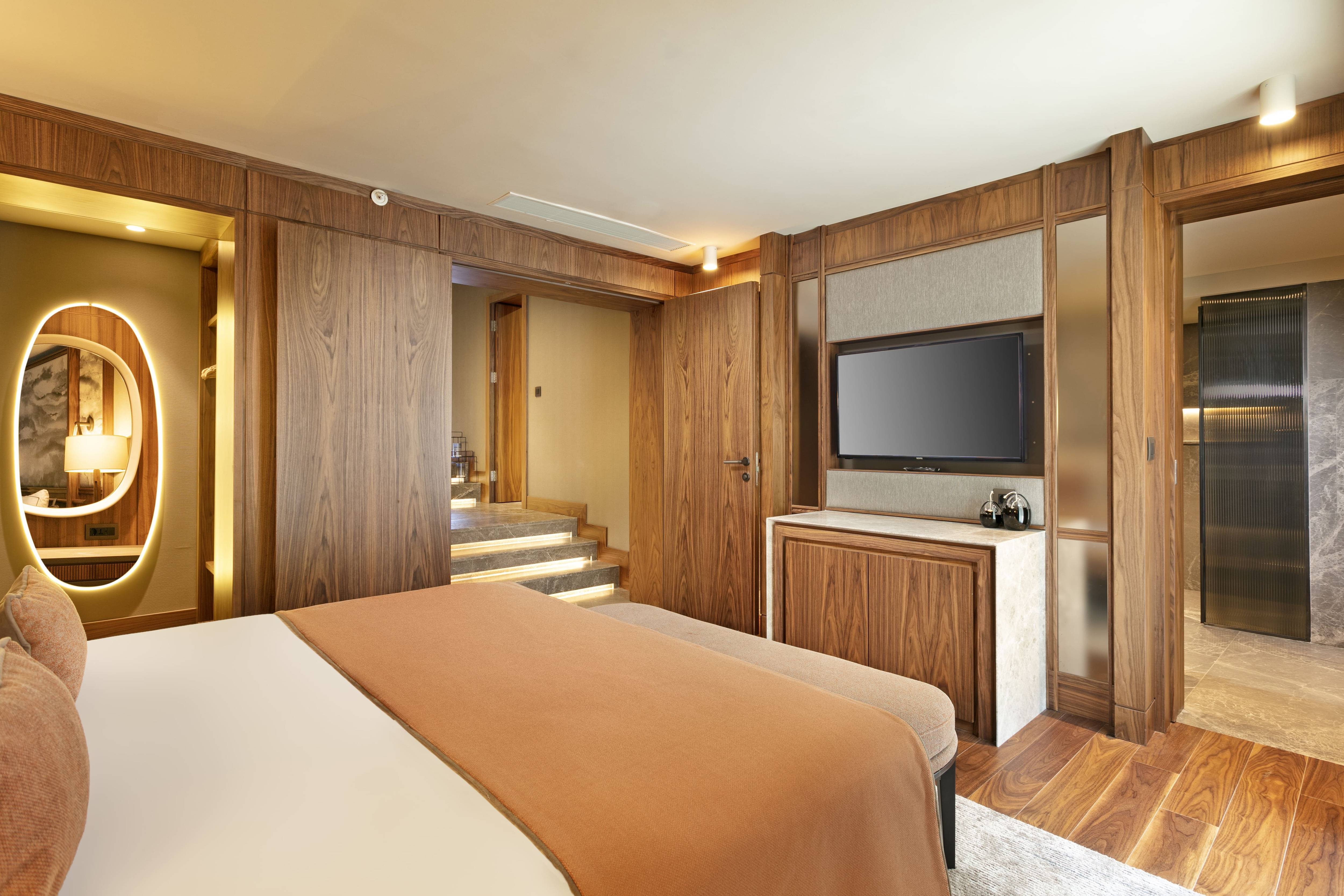Executive Suite