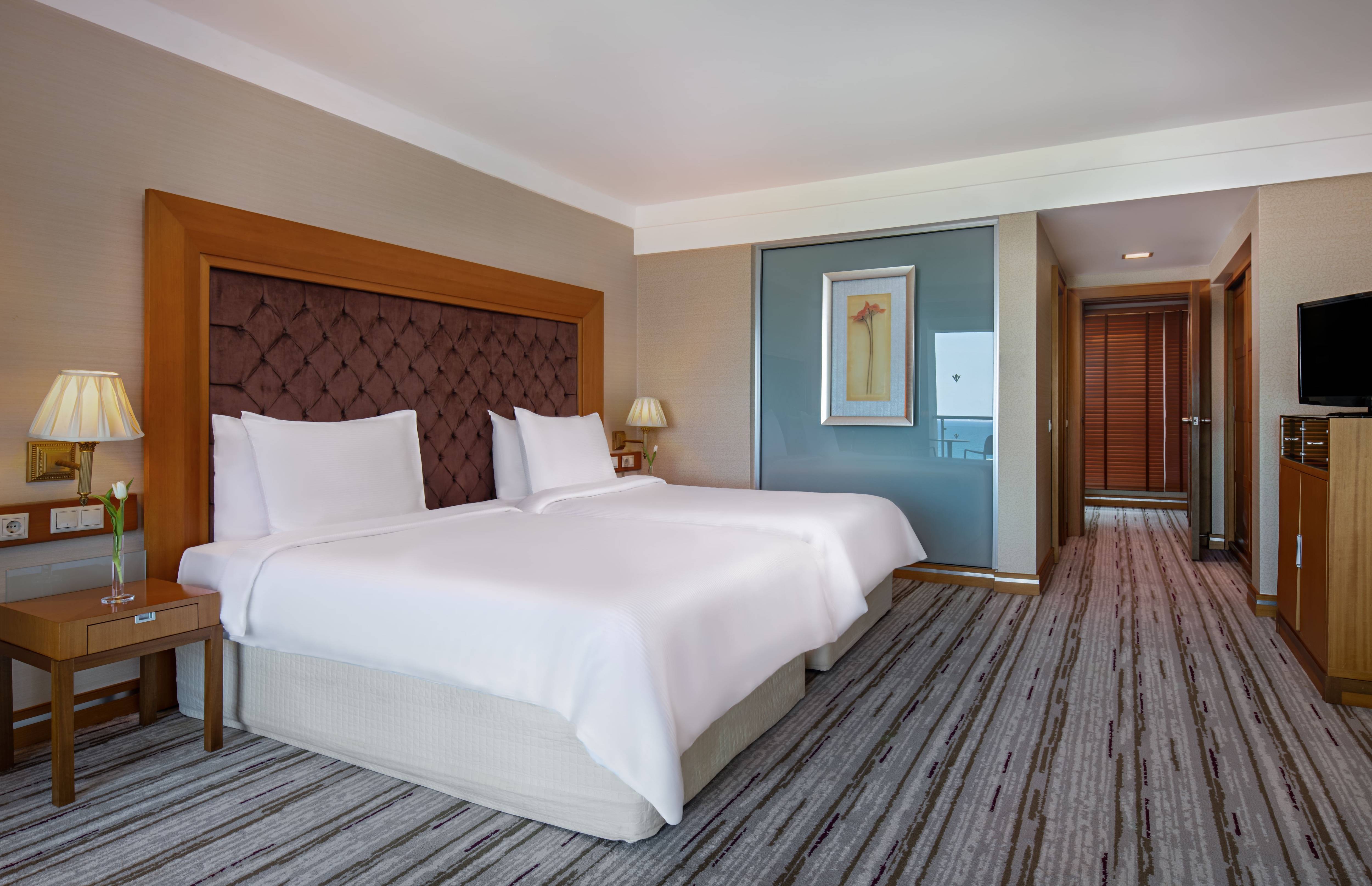 Grand King Suite