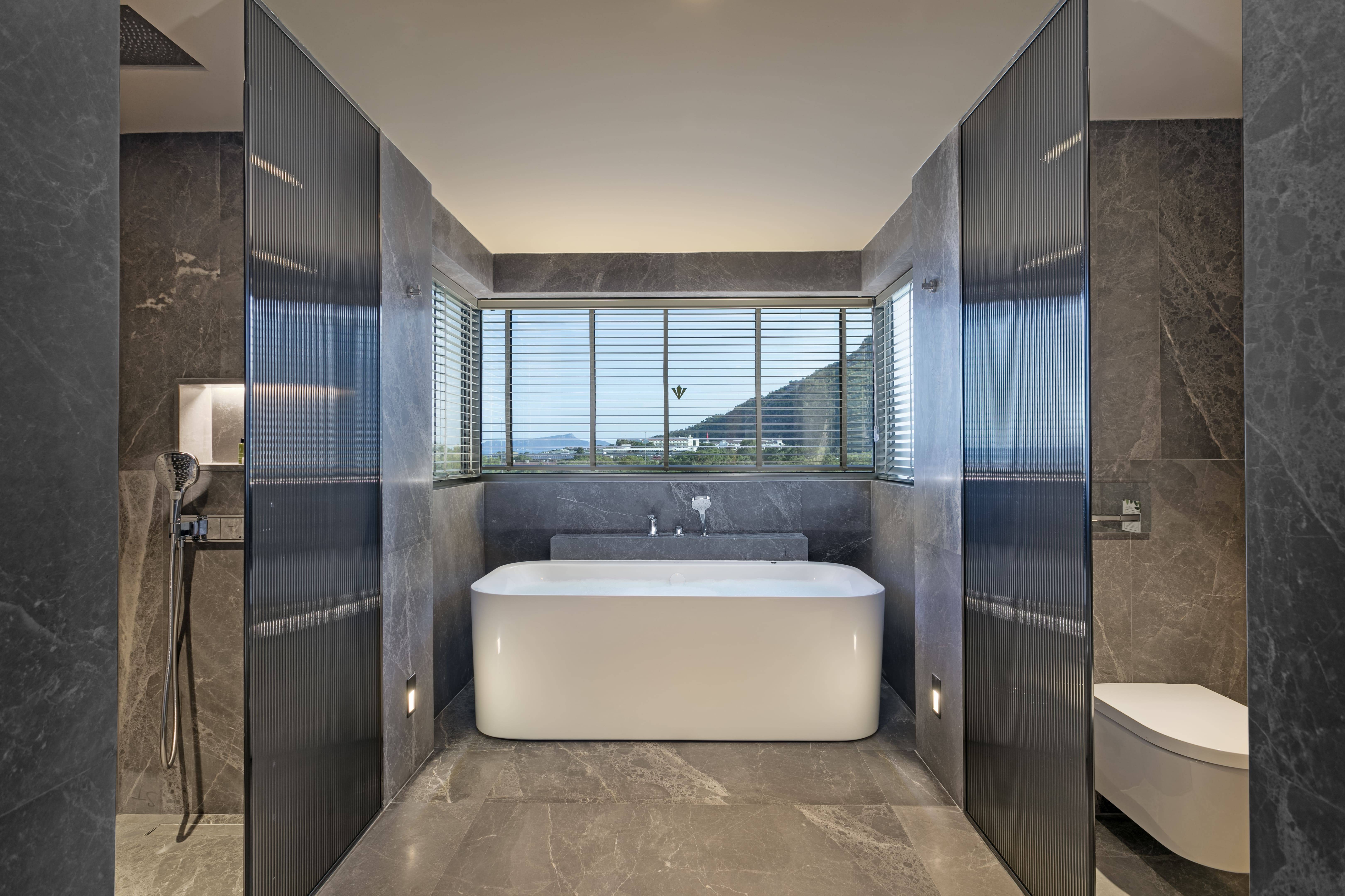 Marine Jacuzzi Room