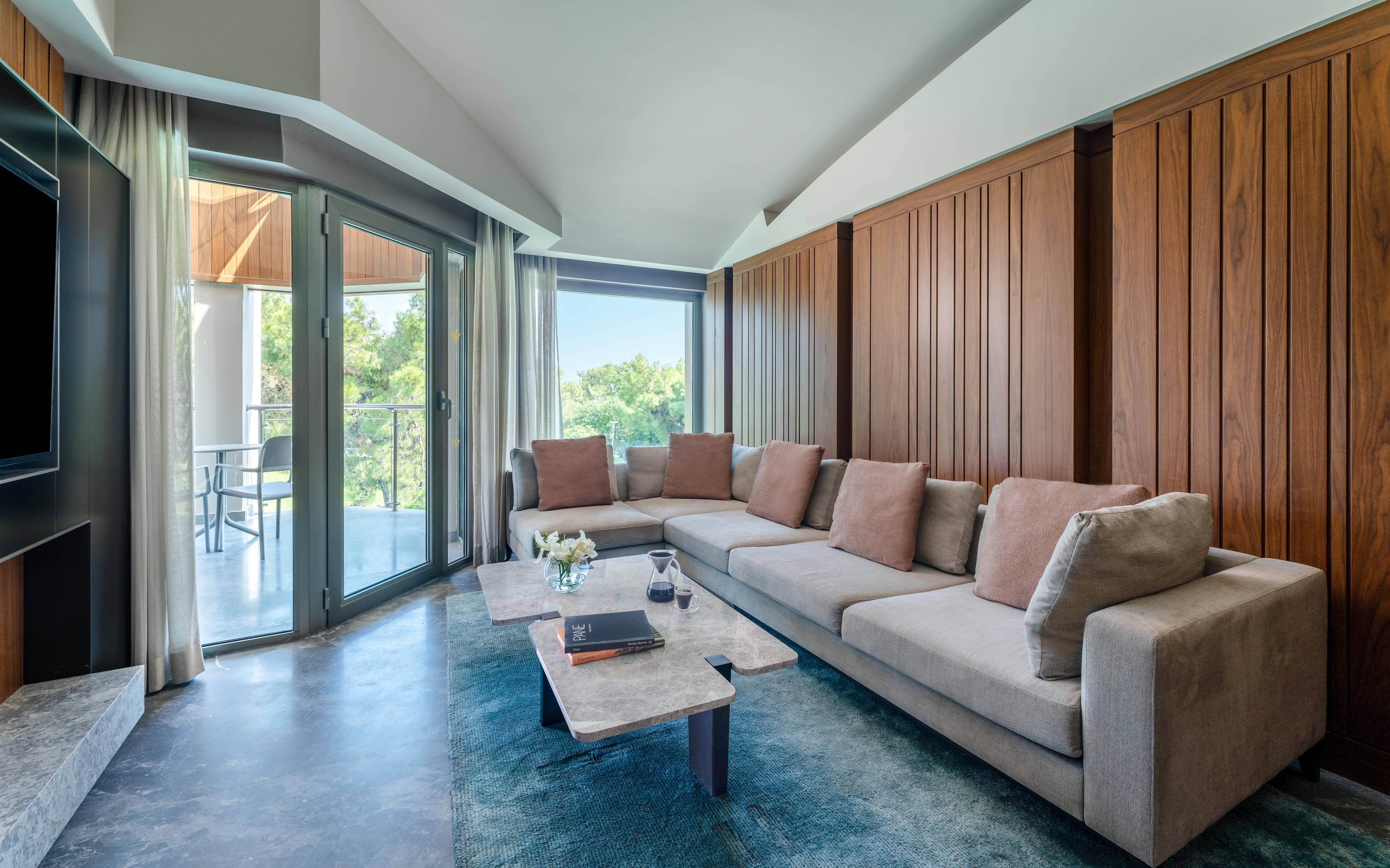 Marine Pool House