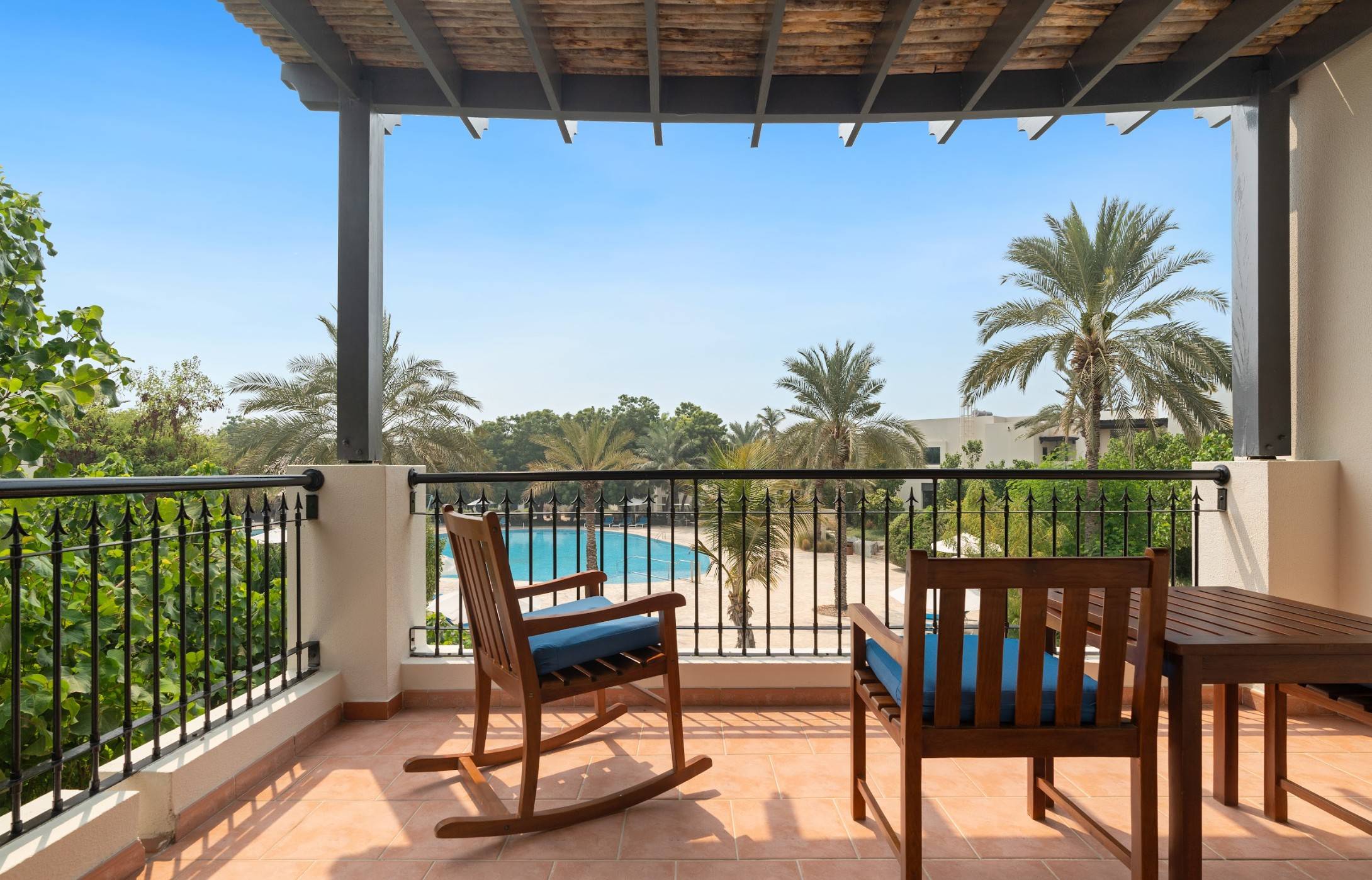 ஃபாம்ப்வி1