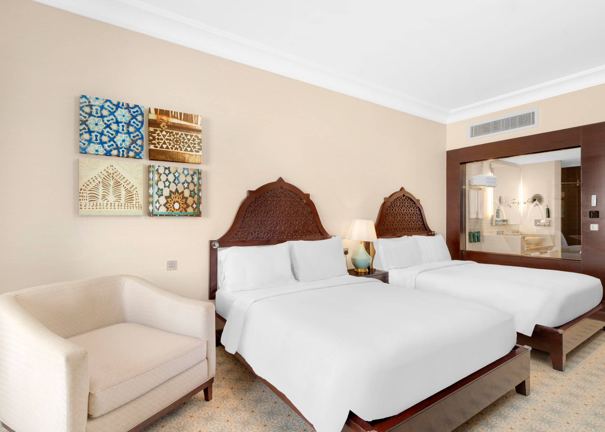 famsv3 பற்றி