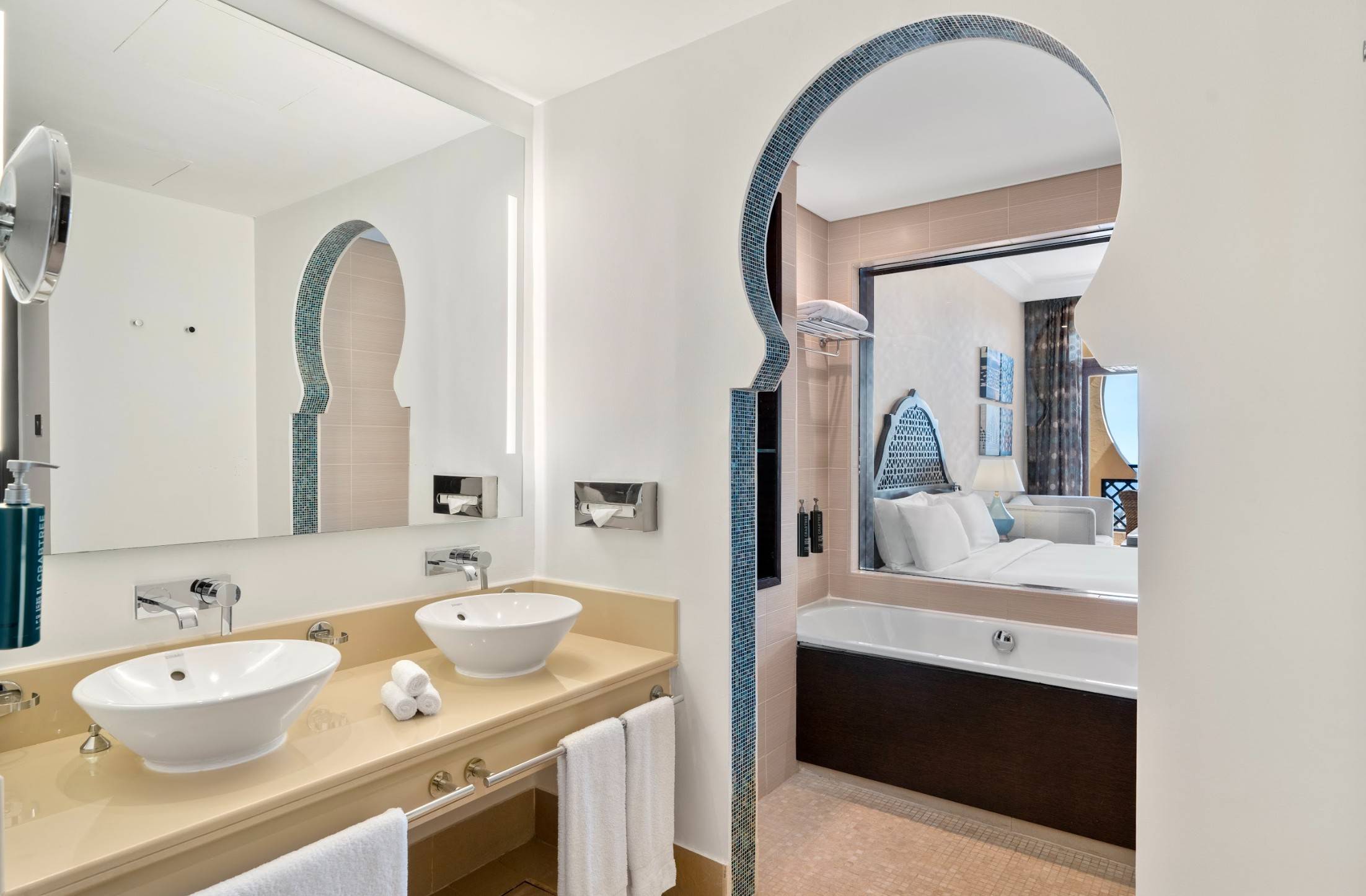 பிரீமியம்ஸ்வி1