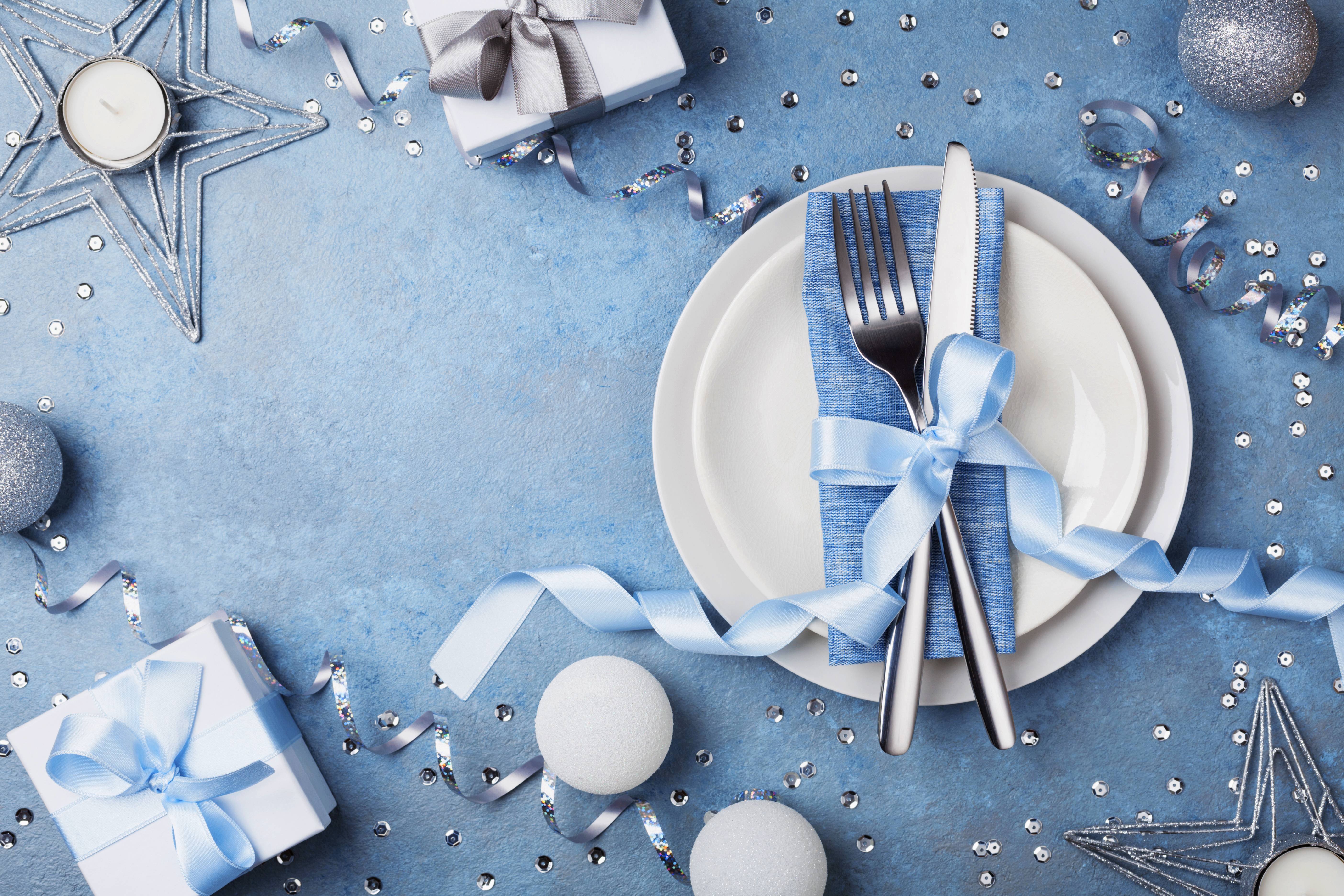 طاولة الأعياد