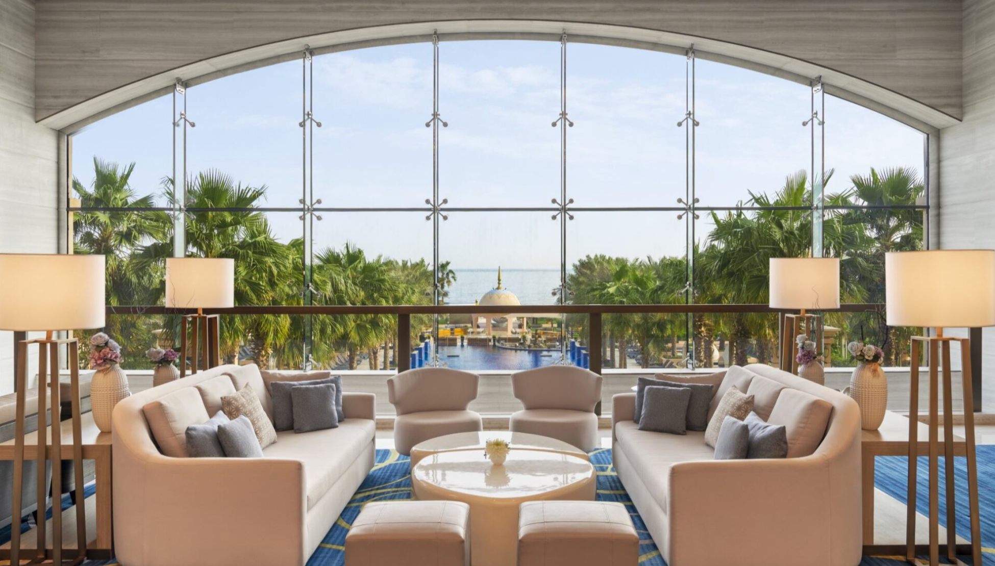 Infinity Lounge - Rixos Marina Abu Dhabi