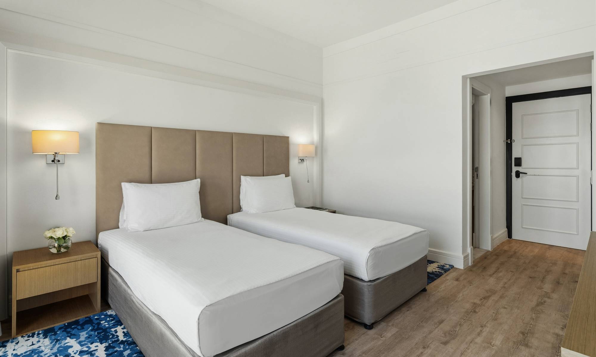 Deluxe soba s dva odvojena kreveta i pogledom na more