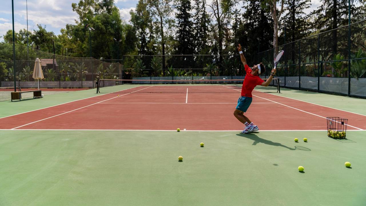 Exclusive Sports Club