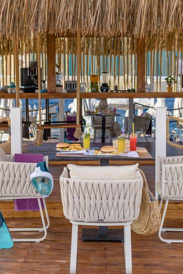 Aruna Beach Snack Restaurant